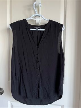 Saks Fifth Avenue Black Sleeveless Button-Front Top